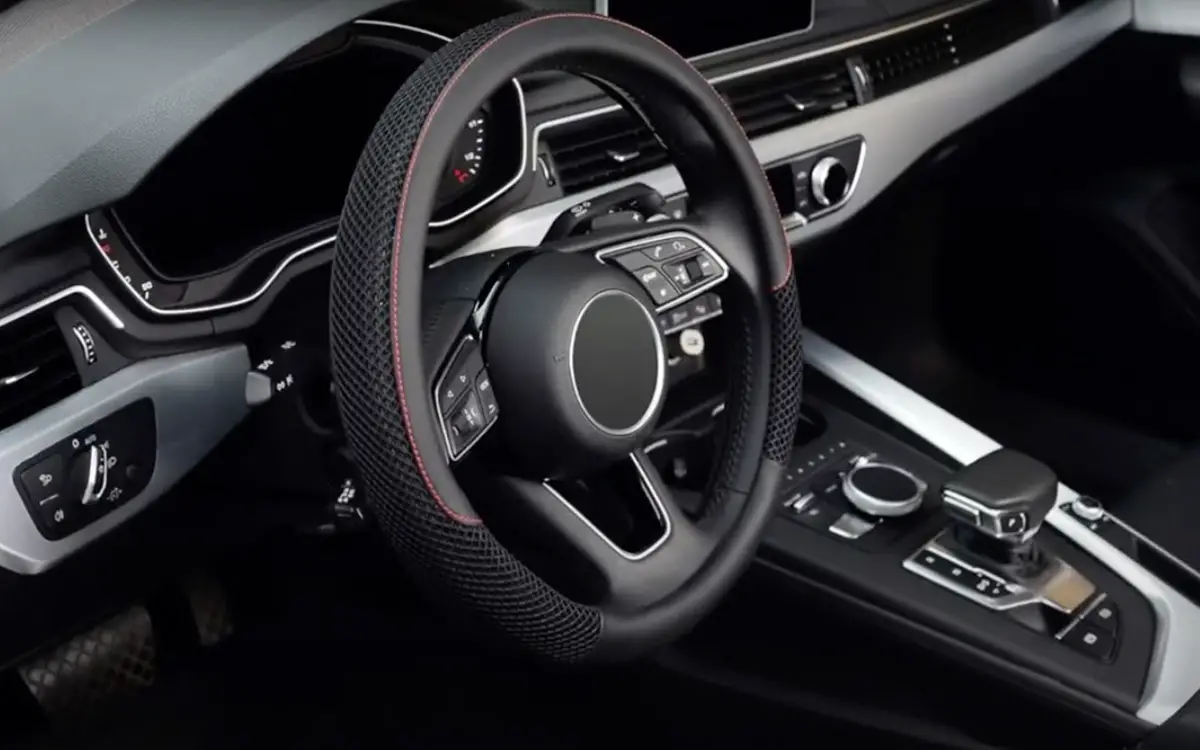 Can-You-Put-a-Steering-Wheel-Cover-on-a-Heated-Steering-Wheel