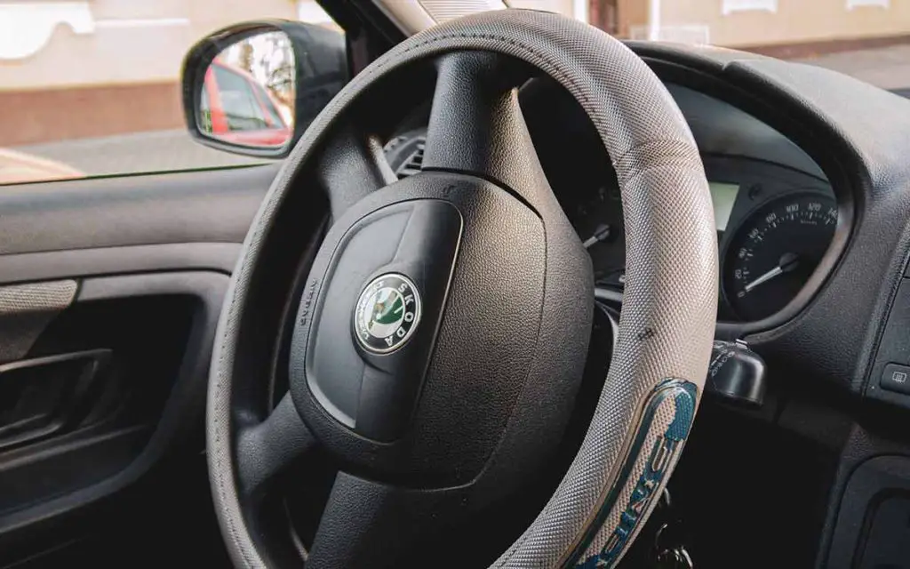 Do Steering Wheel Covers Slip? motor snitch