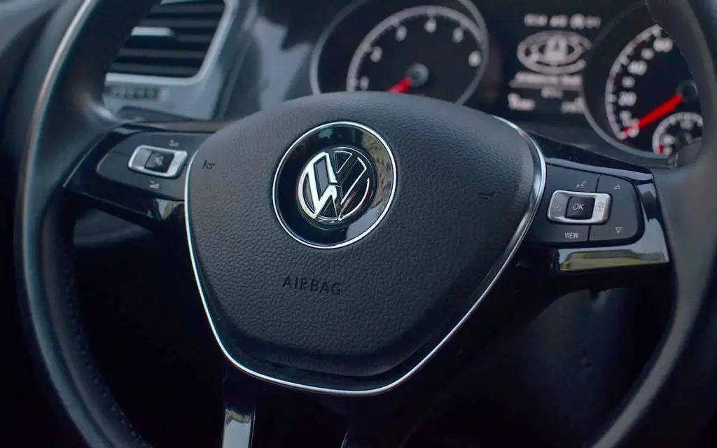 Easy Steps to Add Steering Wheel Controls to Your Car – motor snitch