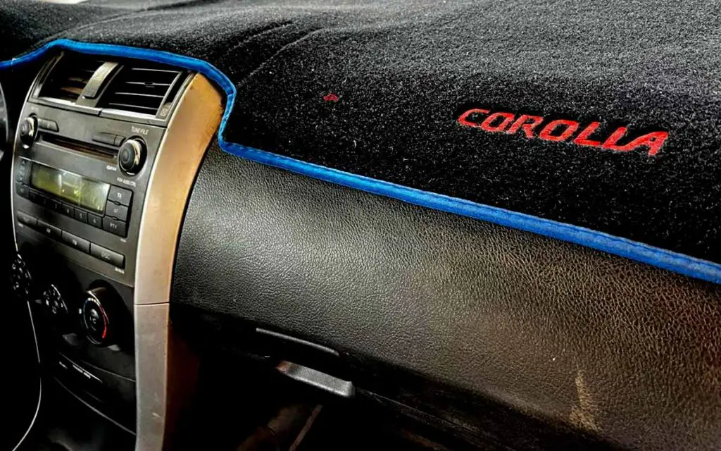 Do Dashboard Covers Reduce Heat? motor snitch