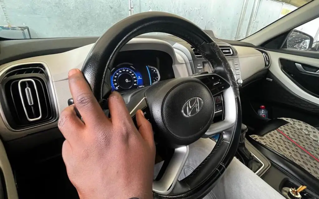 Dashboard Lights Flicker But The Car won’t Start. (SOLVED!) motor snitch